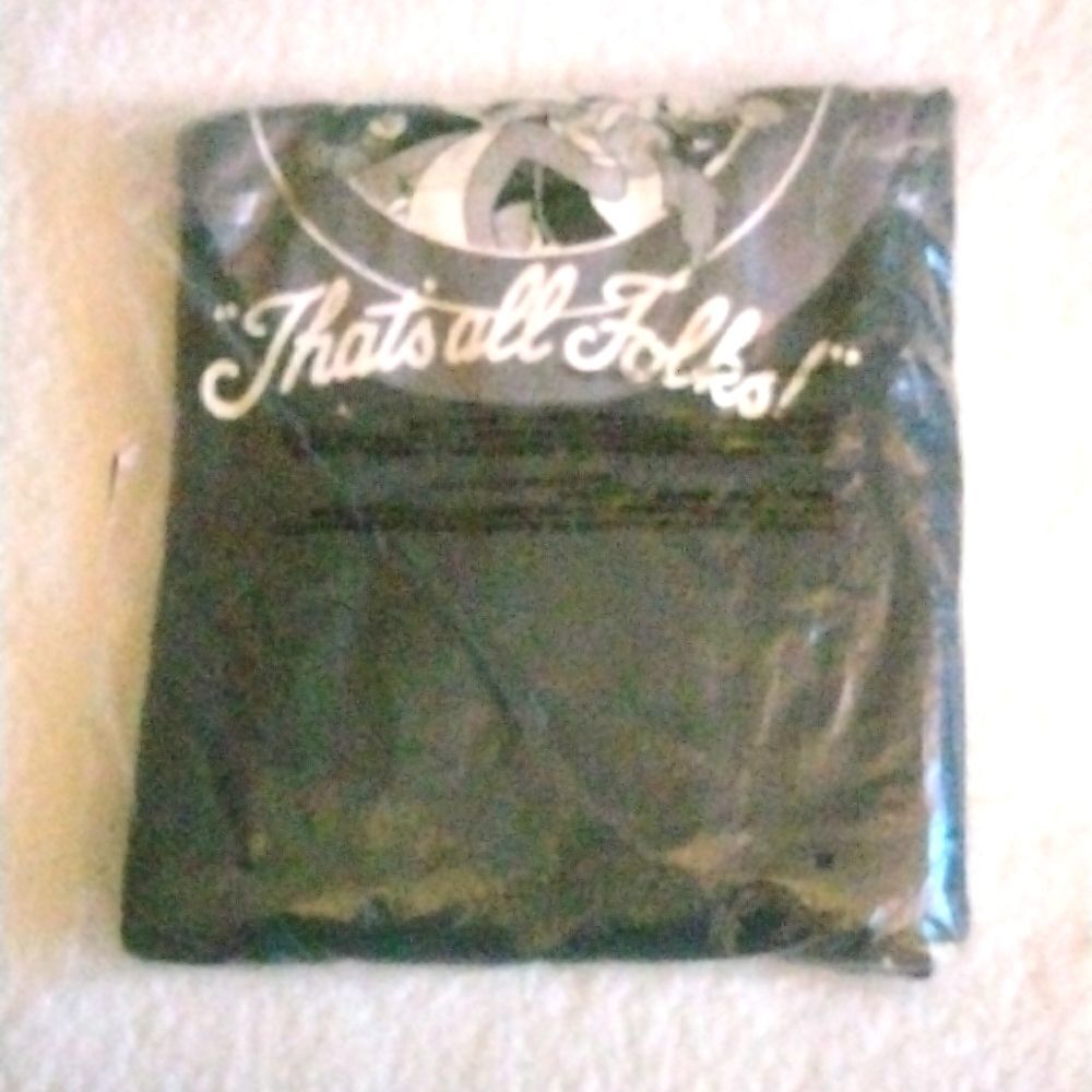 NWT Looney Tunes Pullover - Picture 4 of 4